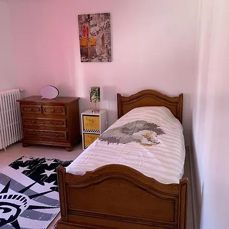 Maison de 1 a 8 personnes entièrement rénovée * Charly-sur-Marne